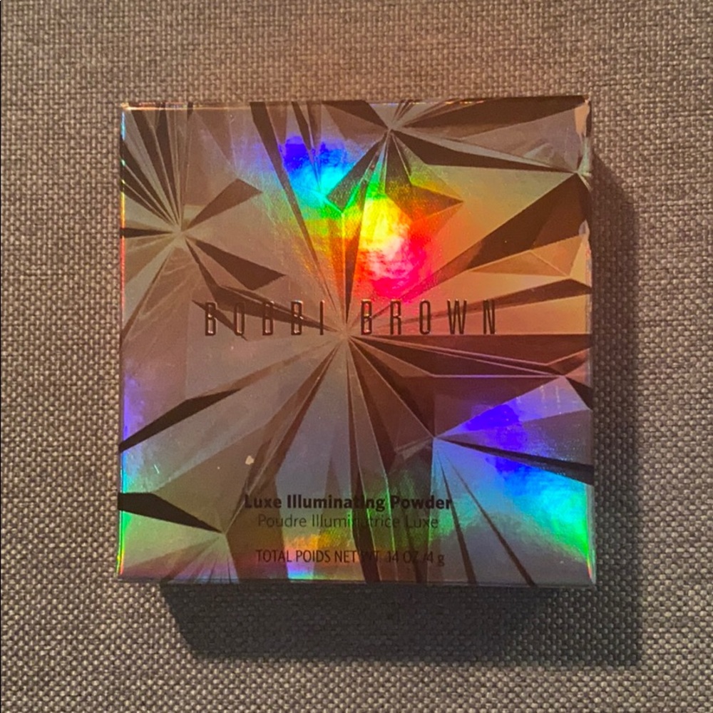 Bobbi Brown Luxe-illuminating Powder in GoldenHour